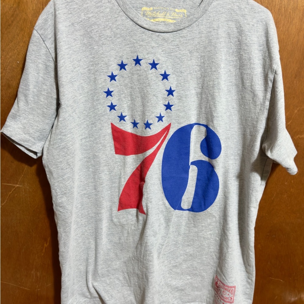 Mitchell & Ness Gray T-Shirt with Red and Blue 76 Graphic